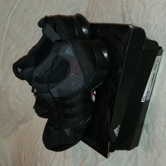 Adidas Men Shoes, Size 10, Brand New - Picture 9 of 9